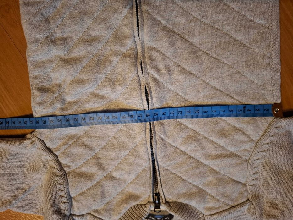 Sweterek szary Zara 104