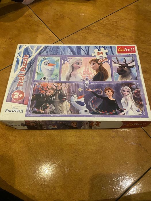 Puzzle Kraina Lodu sensoryczne 3 zestawy i Pepa Gratis