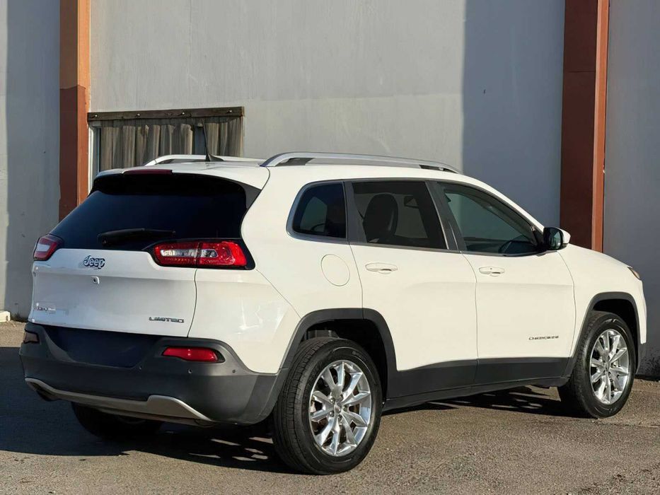 Jeep Cherokee Limited      2016