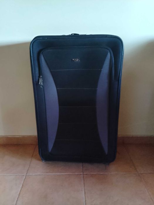 Diversas Malas de viagem
