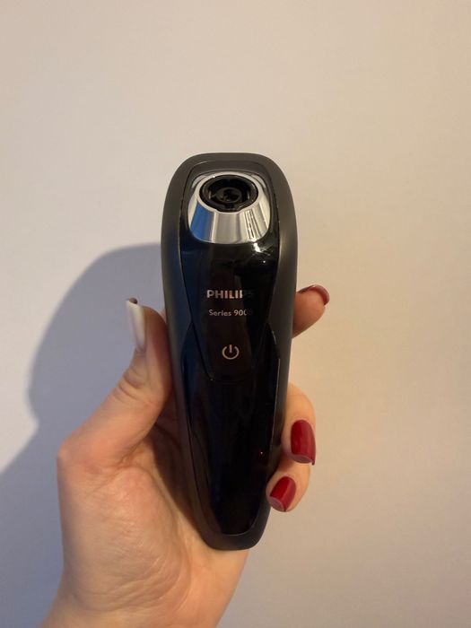 Golarkę Philips Series 9000 S9031