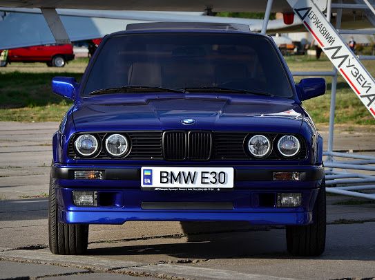 BMW E30, 1985 року ідеальний стан .