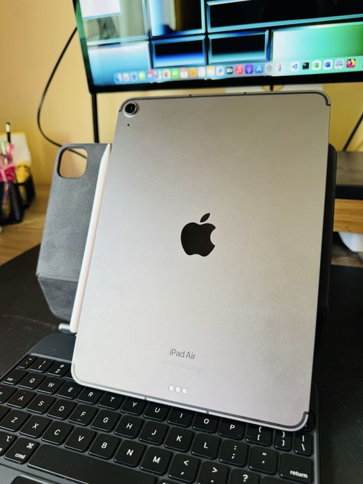 iPad Air 11 M1 + Magic Keyboard + Apple Pencil