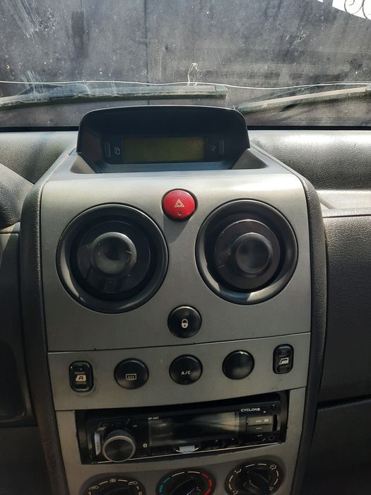 Продам Citroën Berlingo 2004 року у гарному стані