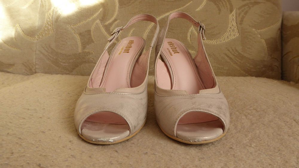 Sandały szpilki pantofle skórzane piękne perłowe beż złoto EKSBUT r.38