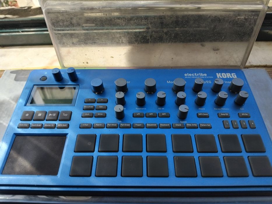 Electribe 2, Drumbrute, Kaos Pad 3