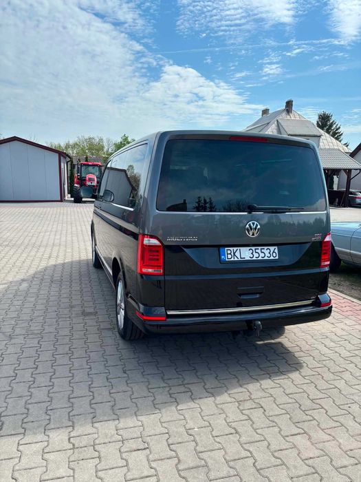 Samochód  Volkswagen Multivan Rok 2018