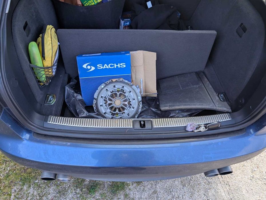 Kit embraiagem completa da Sasch, pouco uso.