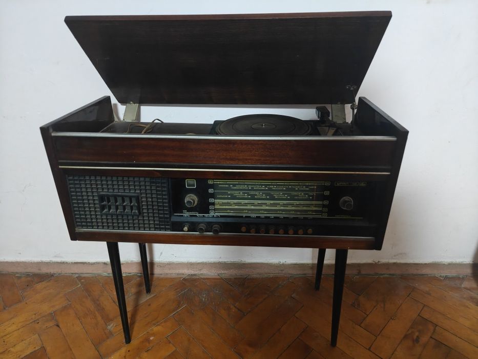 Радіола “Урал-114” радянська