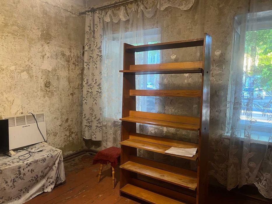 Фасадная квартира на Разумовской, под магазин, офис.