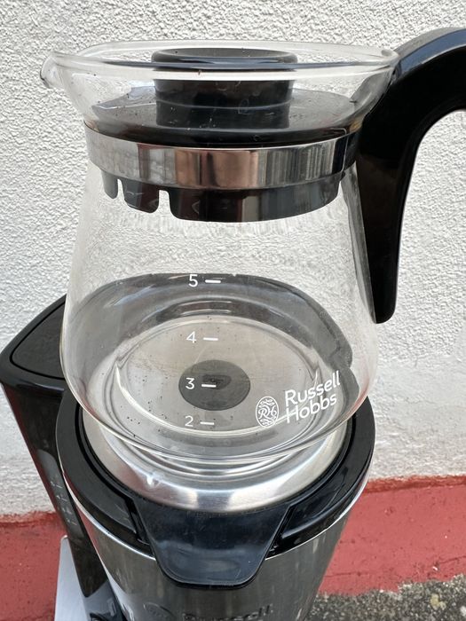 Máquina de Café Filtro Russell Hobbs - Preto e Inox