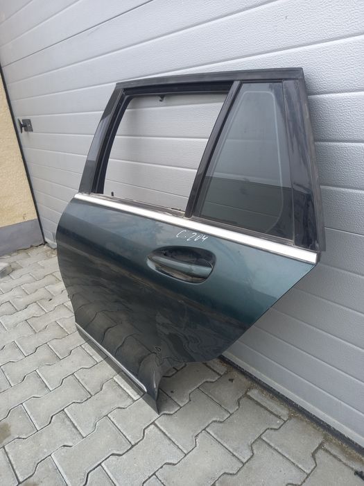 Дверка двері дверь задня ліва Mercedes C-class w204 універсал