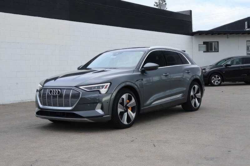 2019 Audi e-tron quattro Prestige