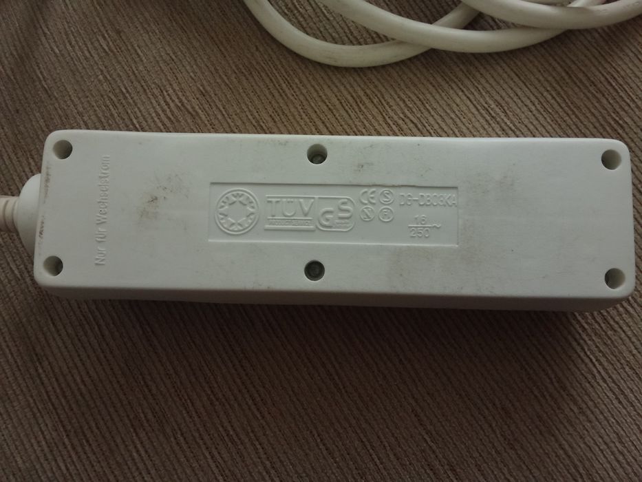 Extensão Branca c/ 3 tomadas