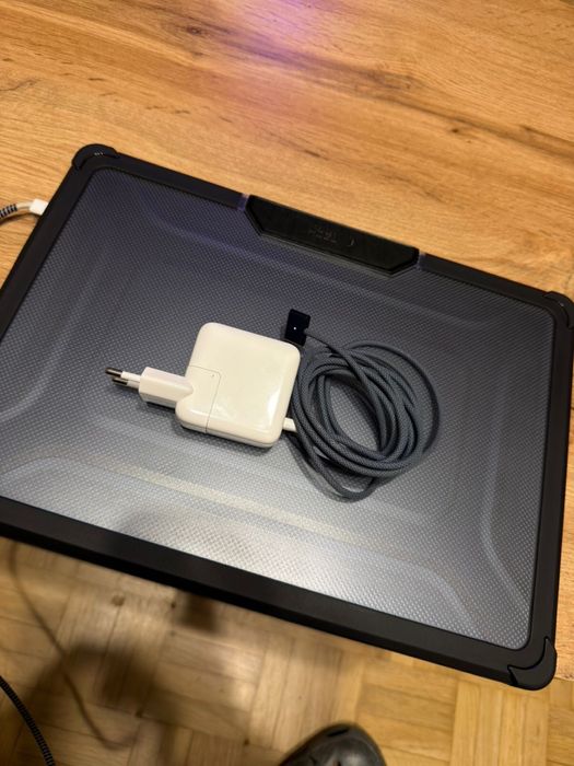 Apple MacBook Air M4 2025 na gwarancji