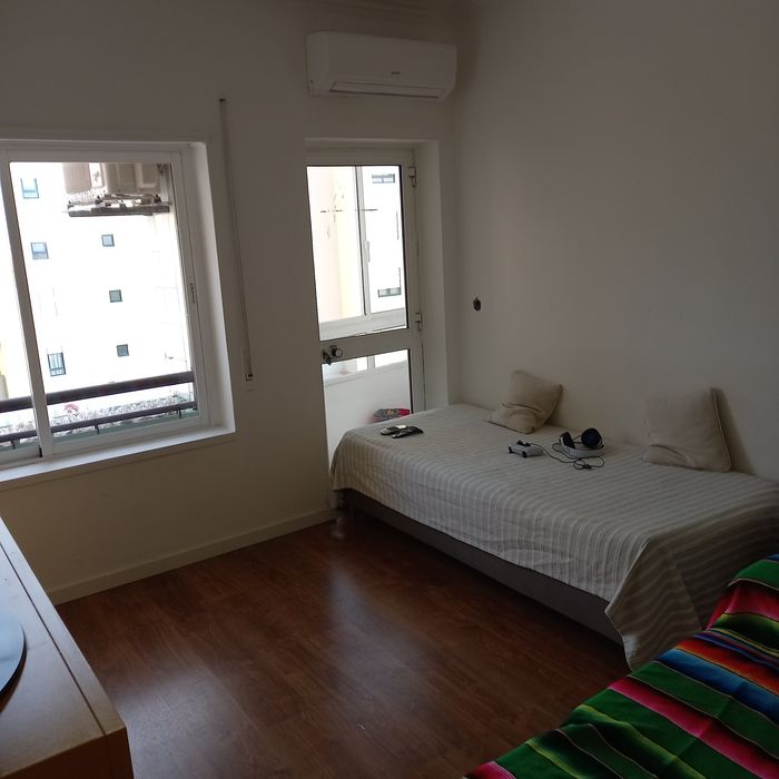 Alugo Quarto Mobilado