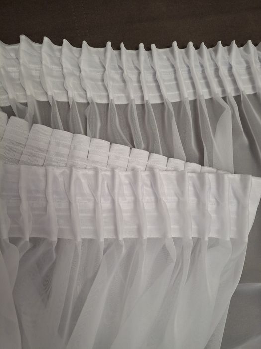 Готовий комплект на кухню! Штори 2шт. По 1.40м. Висота 1.60м. +тюль.