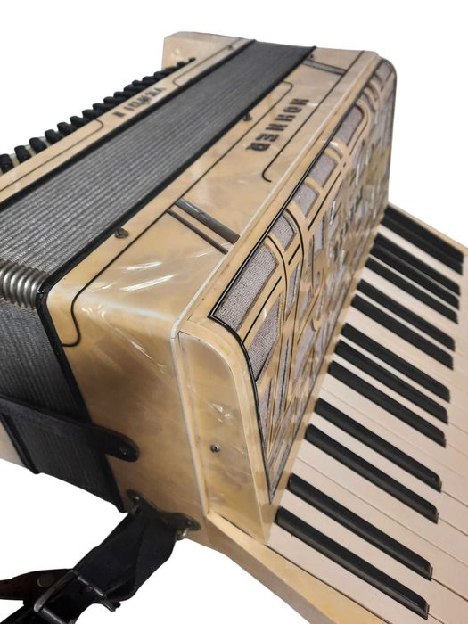 Akordeon Hohner Verdi 2 80 Basów