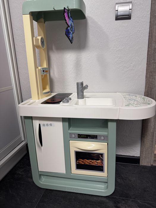 Кухня  Smoby та каструлі, овочі, фрукти до неї