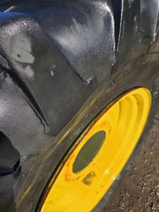 Koła 14.9 R24 Michelin john deere