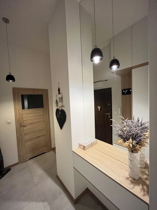 Wysokie przestronne mieszkanie z balkonem 16m2 +MP w hali