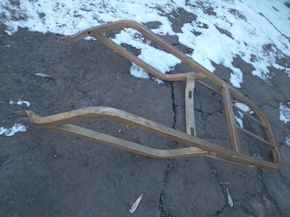 Багажник на мото вайпер 150кб. И дуги.