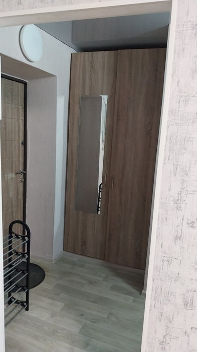 Подобово 1-кімнатна,1 поверх