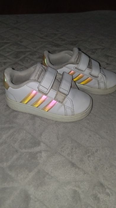 Buciki Adidas roz. 25