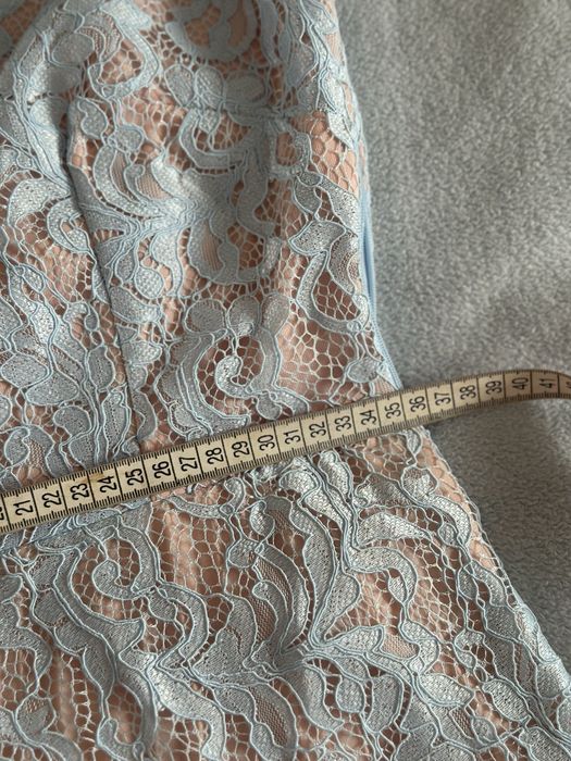 Неймовірно красива сукня в ідеальному стані