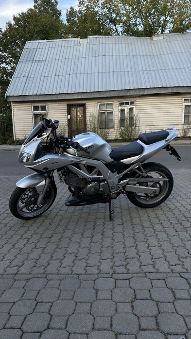 SUZUKI SV650 2004r