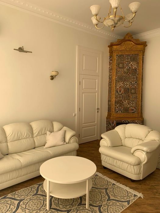 Вул. Котарбінського 21 оренда вишуканоі 4-к. Квартири в центрі без %