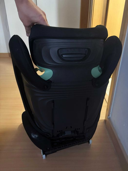 Cadeira para auto. Bebé até os 12 anos