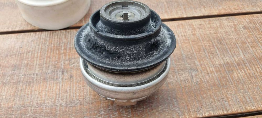 Подушка двигуна Mercedes C-Class, CLS-Class, E-Class, 26969