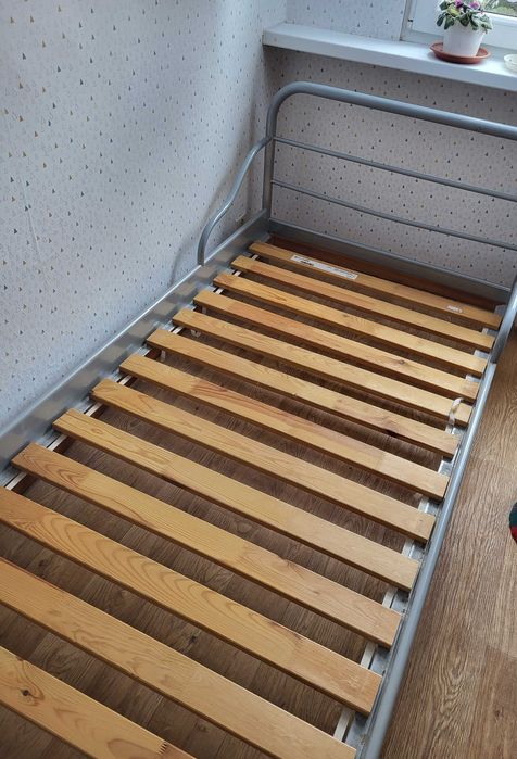 rama łóżka 90x200 plus materac