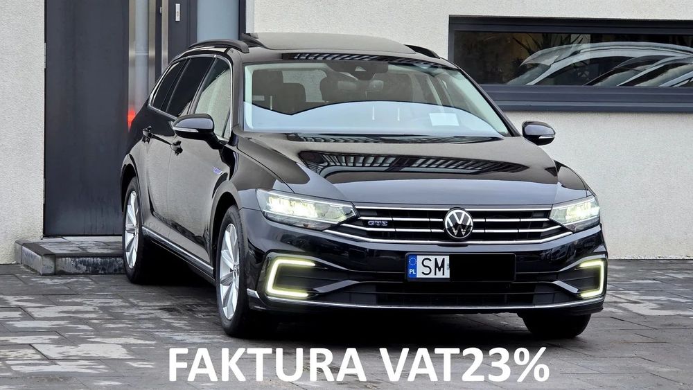 Volkswagen Passat GTE_FVAT 23%_Full LED_Wirtualny kokpit_Panoramiczny dach_HeadUP_Kamera