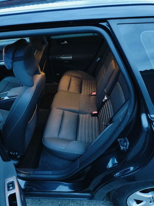 Продам  надійний автомобіль