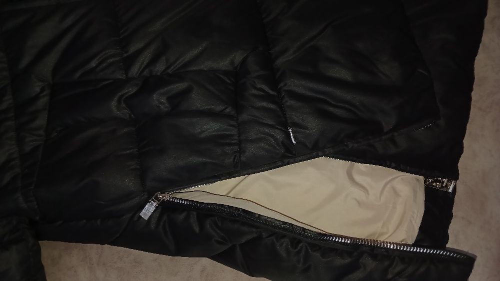 Зимова жіноча куртка пуховик