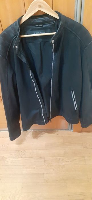 Casaco homem XL   Pull& Bear