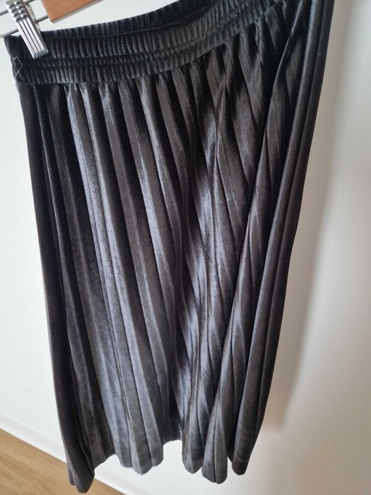 Plisowana srebrno szara SPÓDNICA