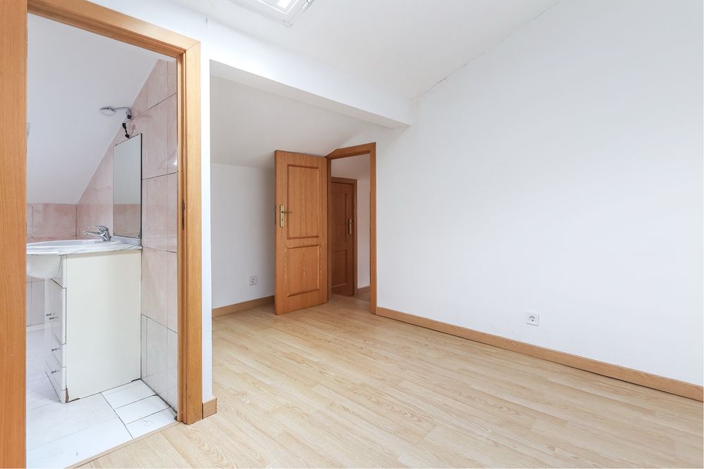Quarto para Casal - Amadora