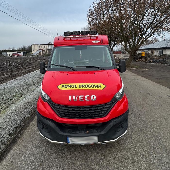 Orurowanie dachowe / Rama dla Iveco Daily (laweta na spoiler)