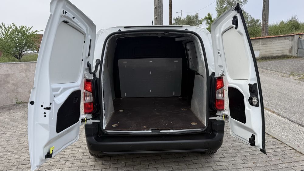 Opel Combo 1.5 CDTI -L1H1-102 CV-3 Lug