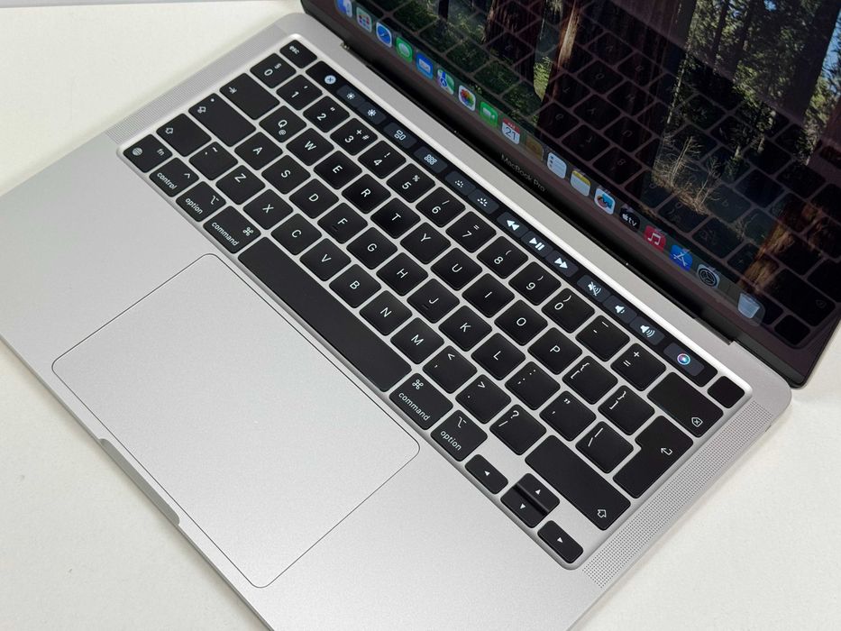 MacBook Pro 13 2022 M2 TouchBar 8GB RAM 256GB SSD Silver