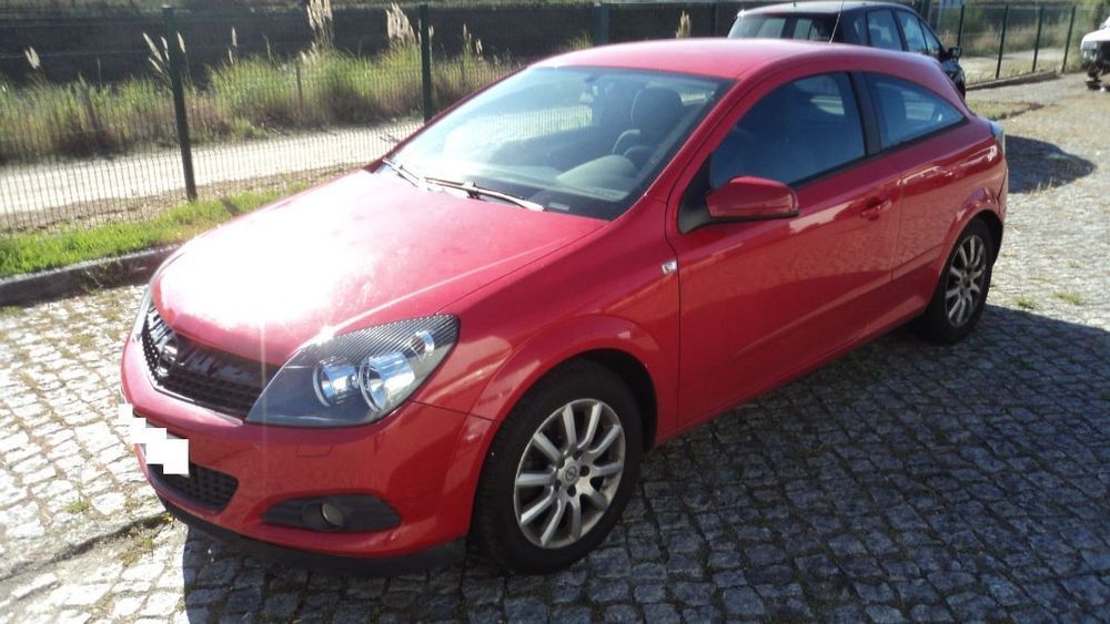Opel Astra H GTC 1.3 CDTi 2007 - Para Peças