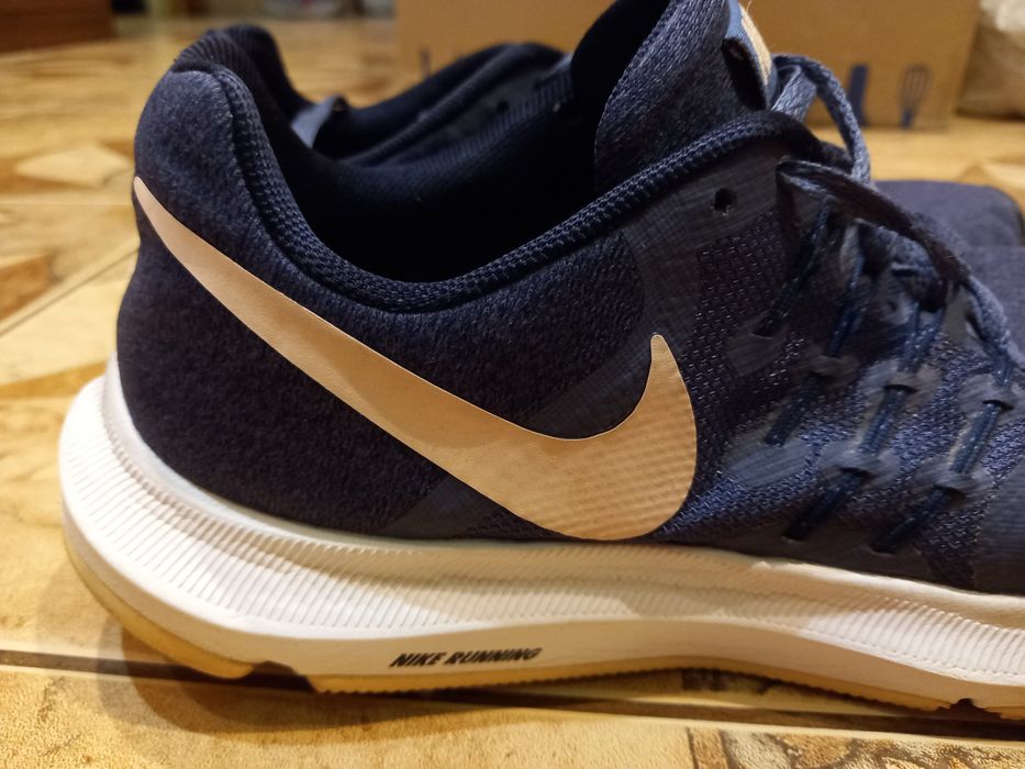 Adidasy nike 40 do biegania i nie tylko