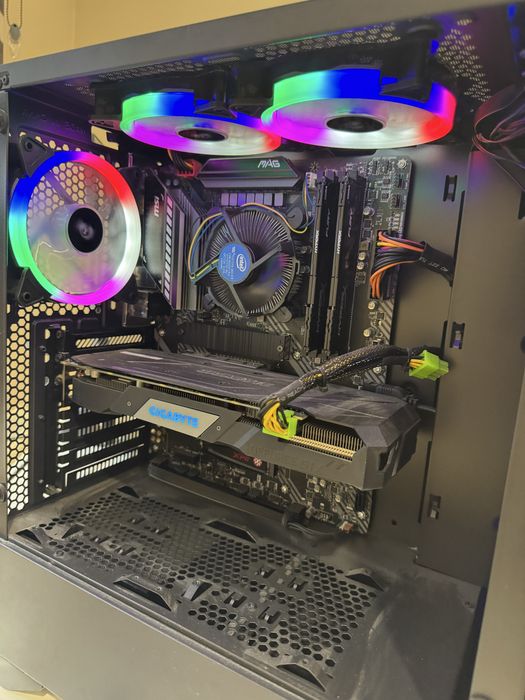 Игровой ПК / i5-10400F / GTX 1660 SUPER / 16 ГБ / SSD / Как новый