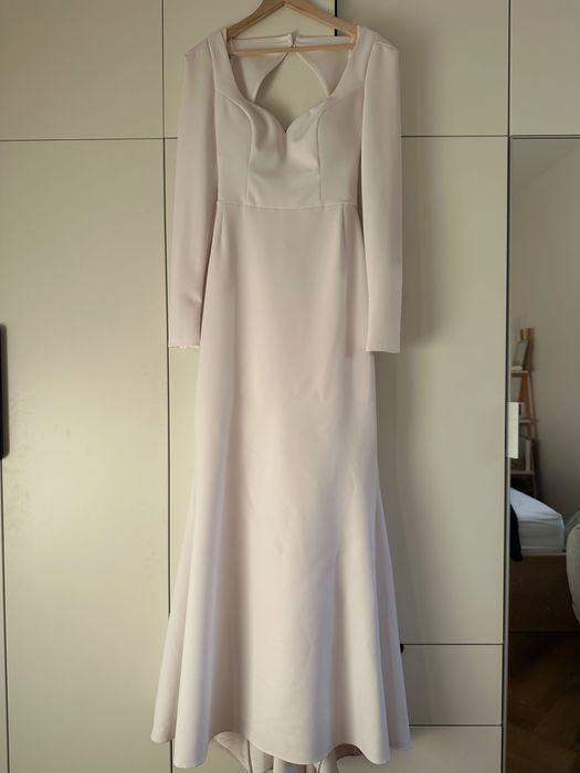 Suknia ślubna / długi rękaw / minimalistyczną / elegancka