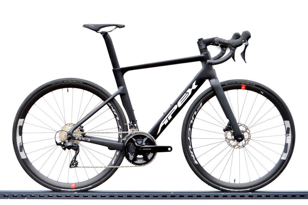 Tylko u nas z VAT23! Aero APEX SONIQ DISC 105 szosa 2x12 carbon tarcze