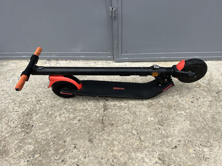 Електричний самокат SEGWAY NINEBOT ES1LD
