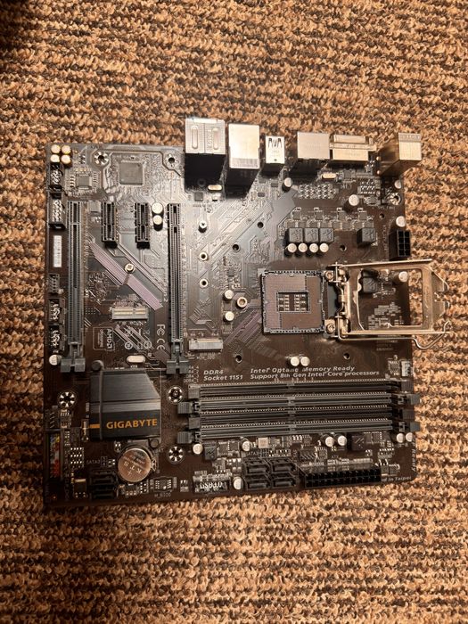 материнська плата gigabyte b360m d3p б/у